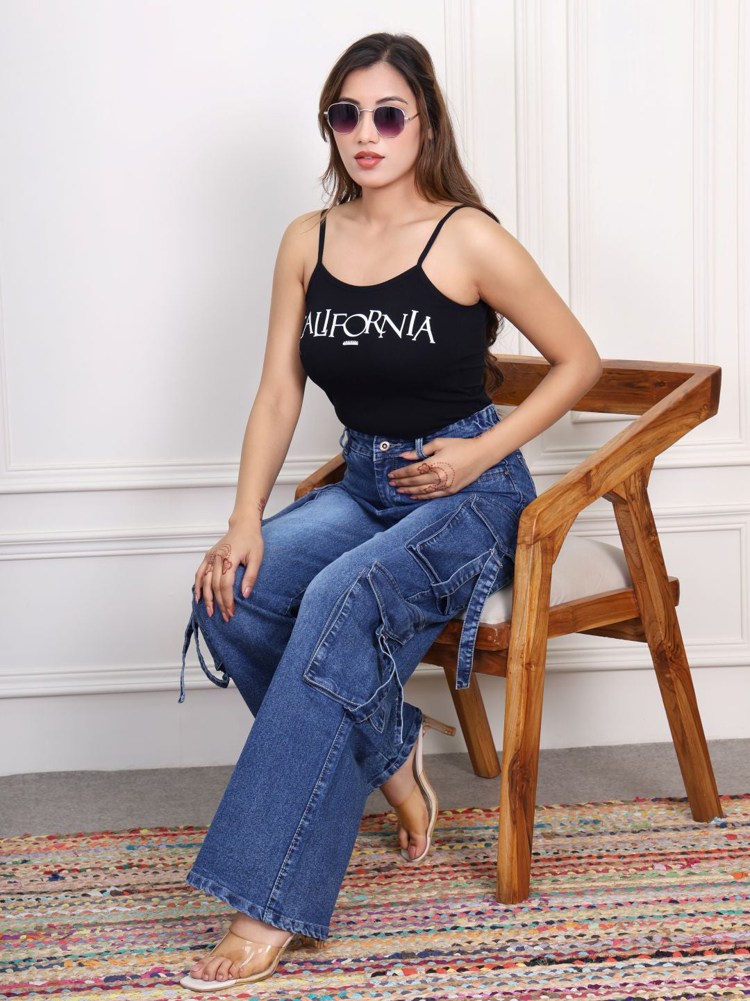 Women Jean Straight Fit High-Rise Light Fade Stretchable Jeans