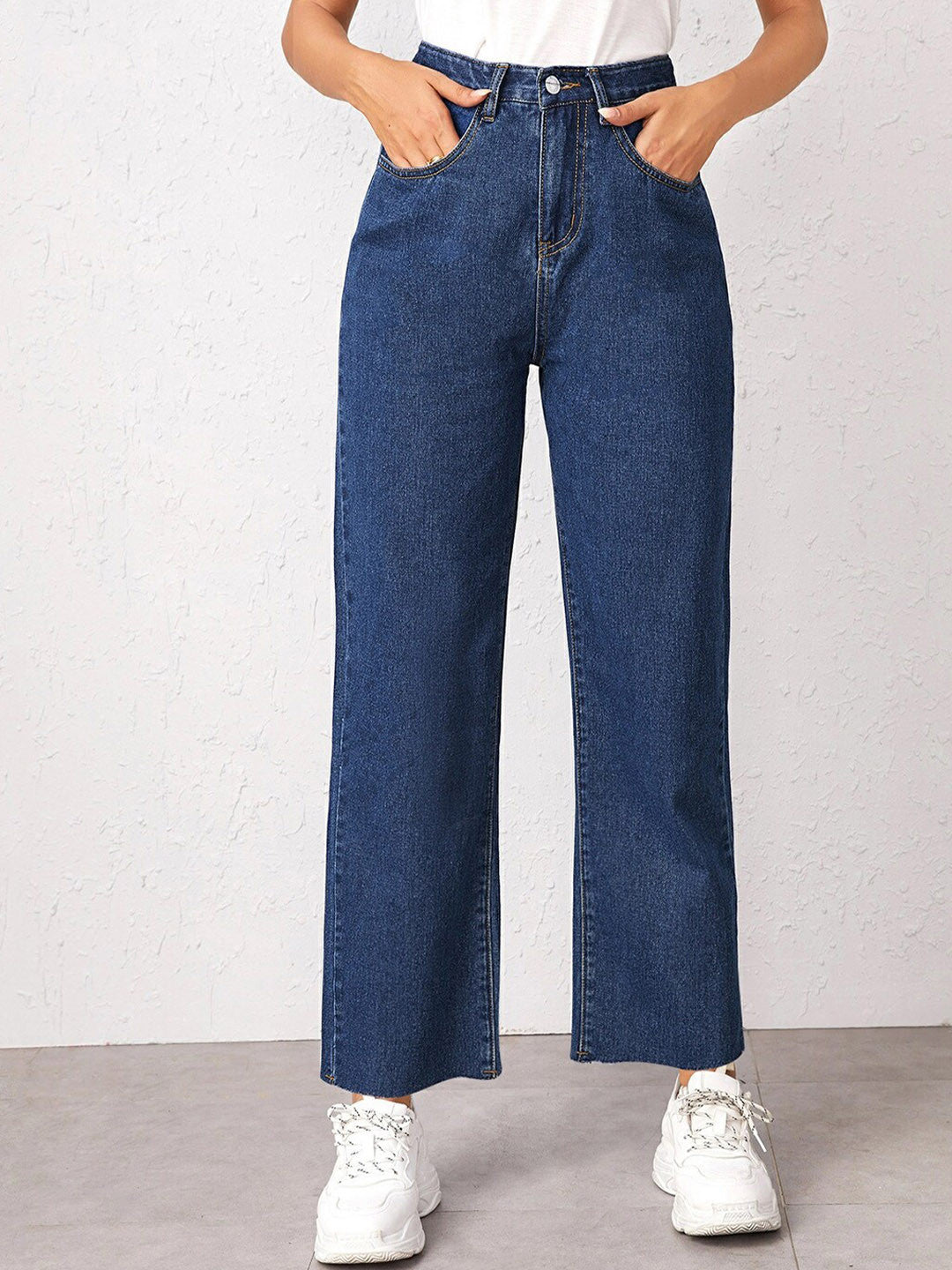 Women Navy Blue Jean Straight Fit High-Rise Stretchable Jeans