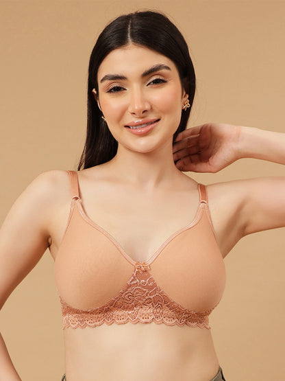 Lightly Padded Non-Wired Full Coverage Spacer Cup T-Shirt Bra