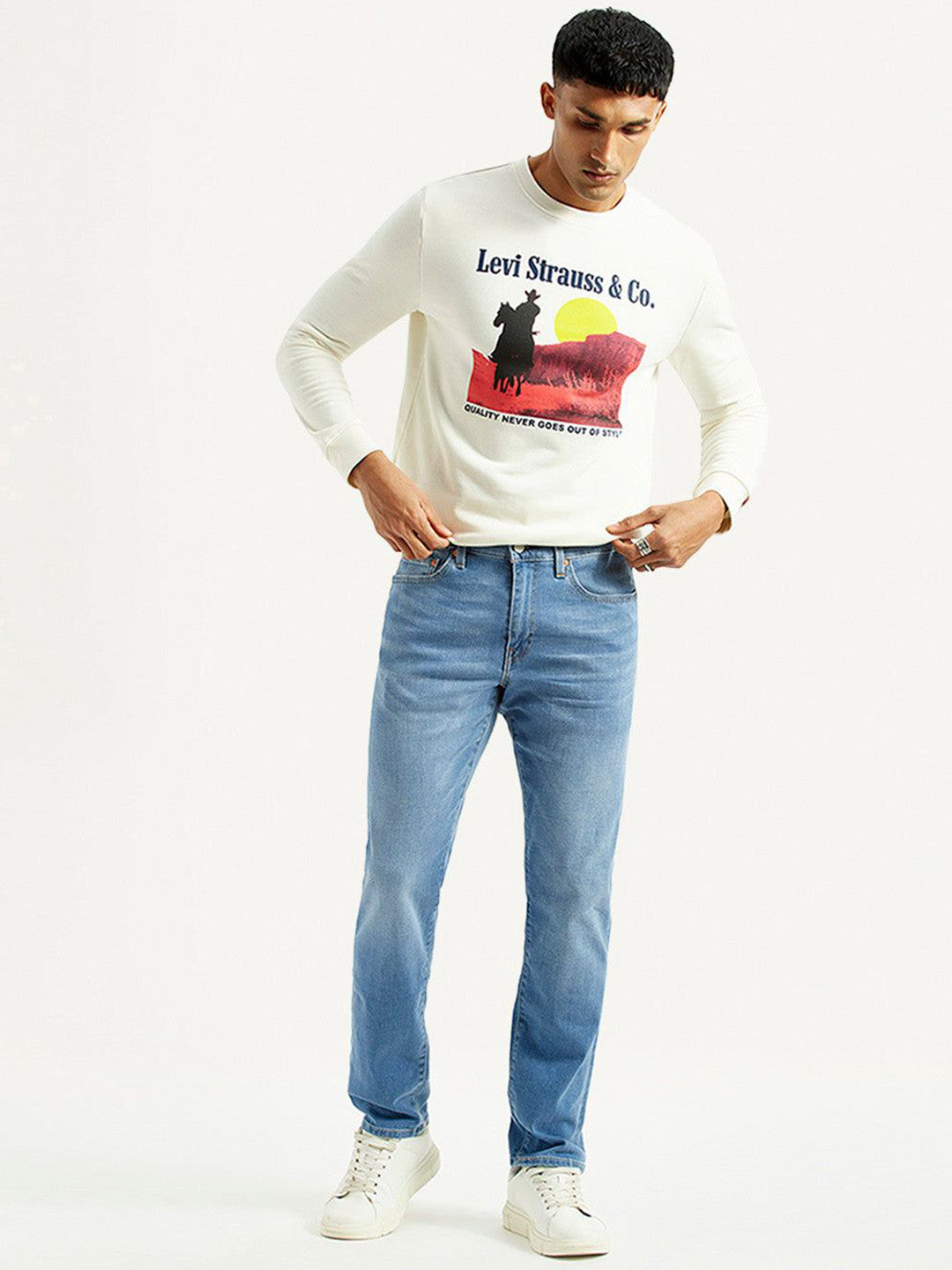 Men Classic Slim Fit Mid-Rise Light Fade Stretchable Jeans