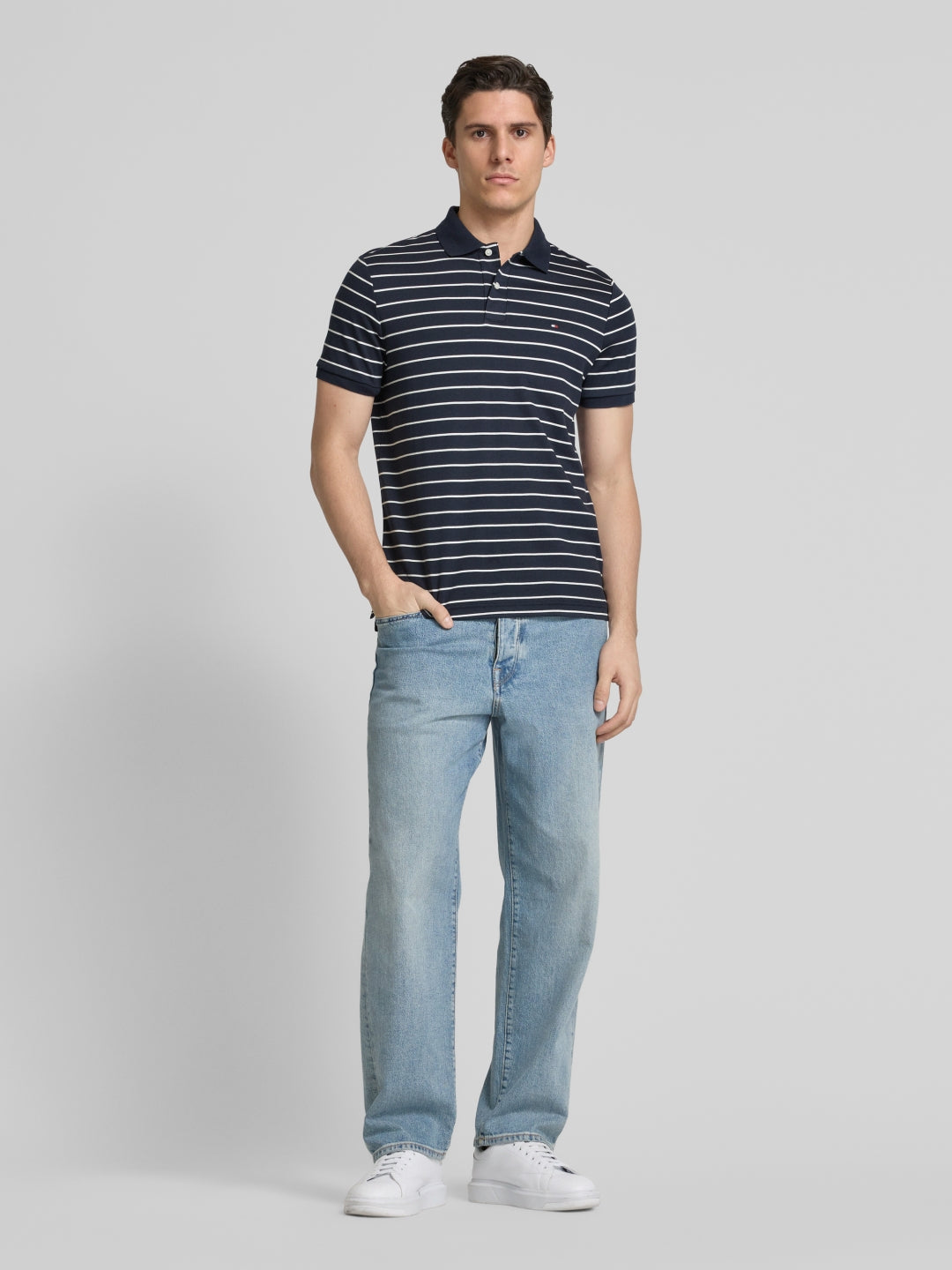 Regular fit polo shirt made of pure cotton in navy