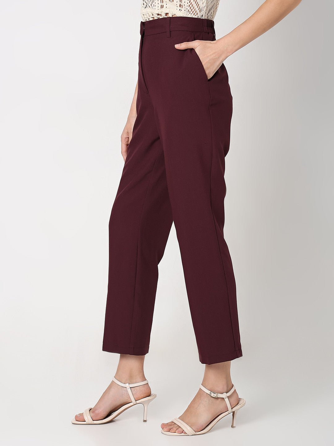 Women Slim Fit Cropped Trousers