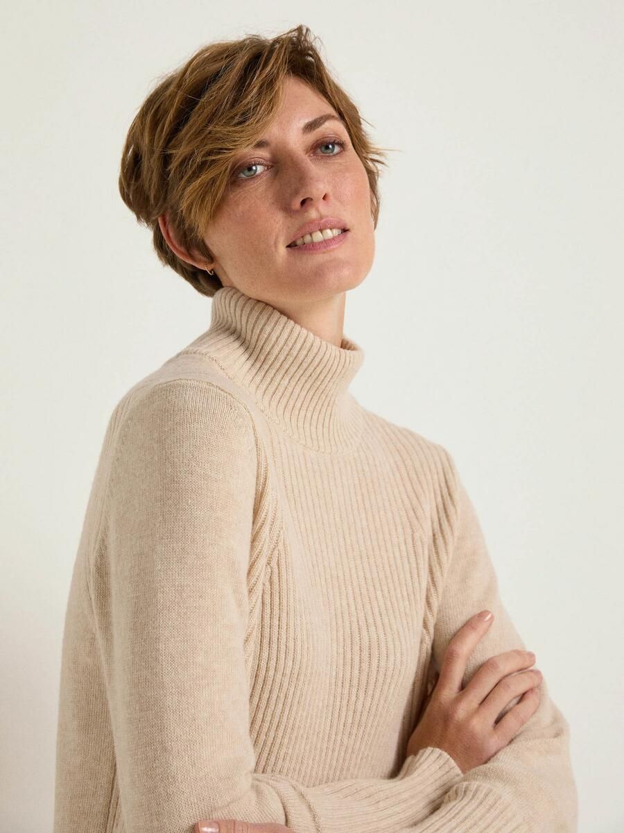 Ribbed knit dress made of virgin wool and cashmere