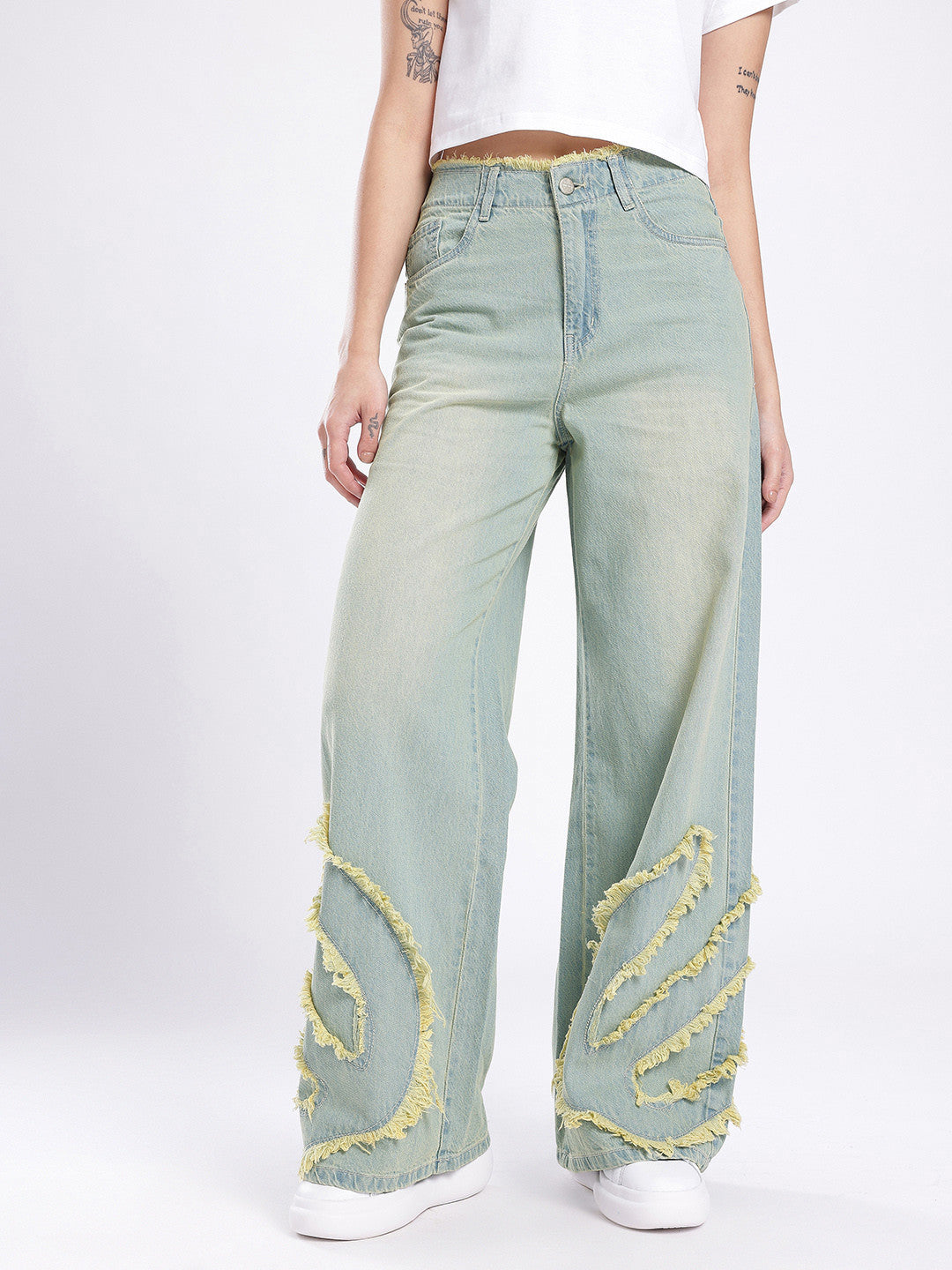 Women Frayed Detail Wide Leg High-Rise Heavy Fade Jeans