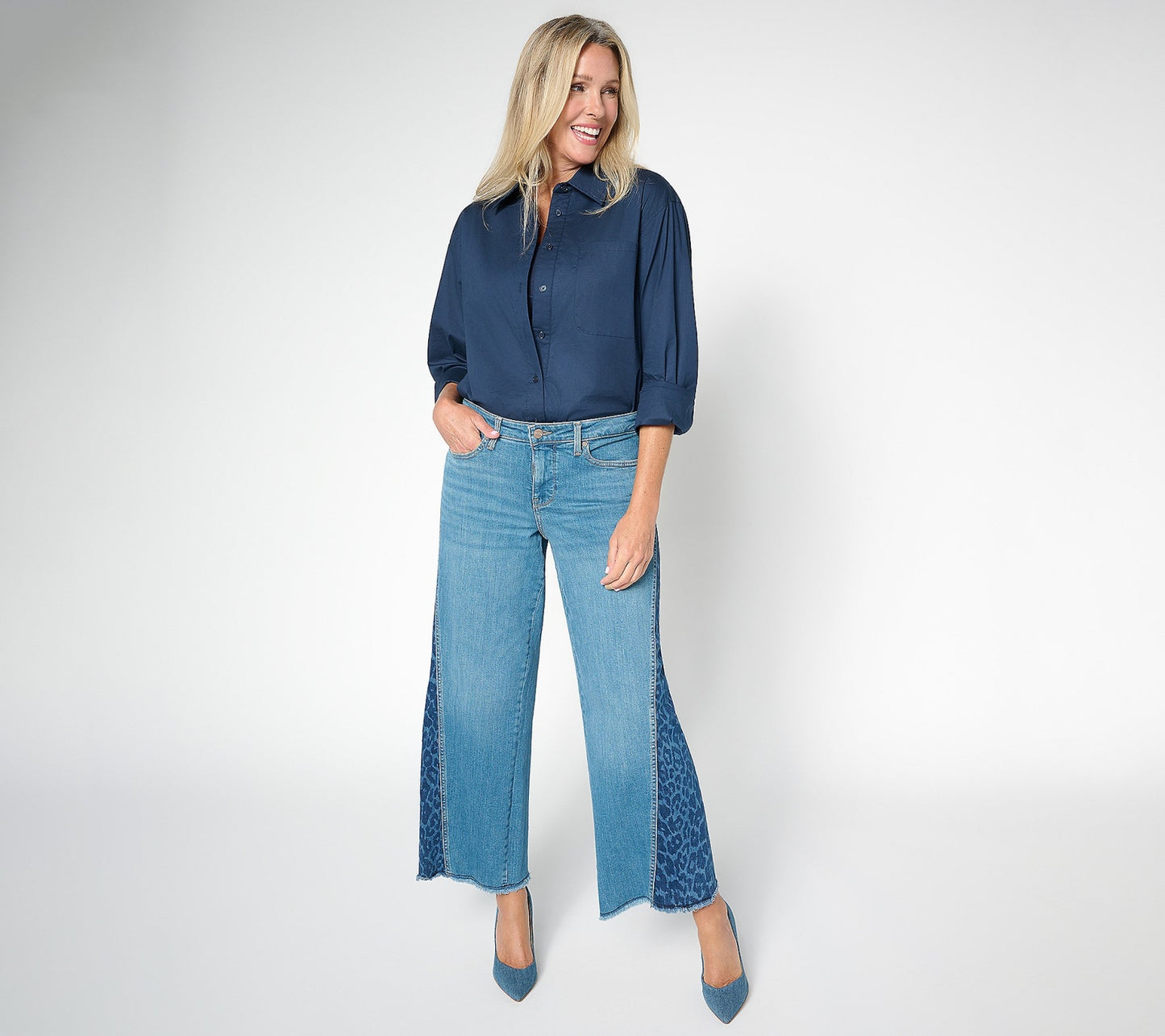 Wide Leg Jeans with Contrast Sideseam Gusset