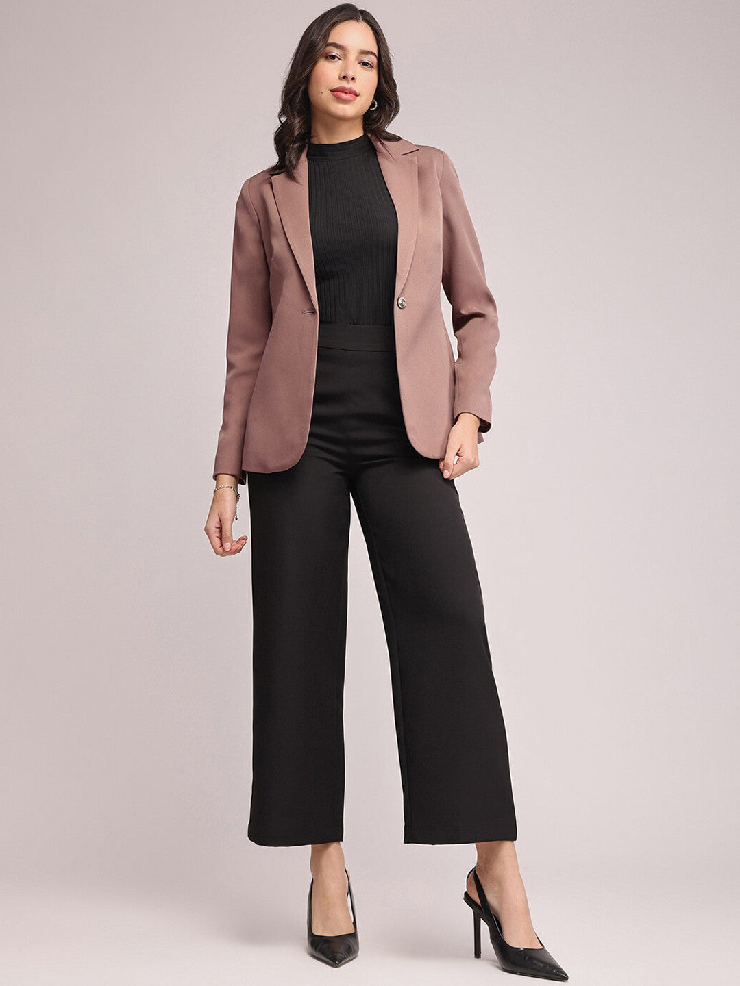 Tailored-Fit Single Breasted Blazer