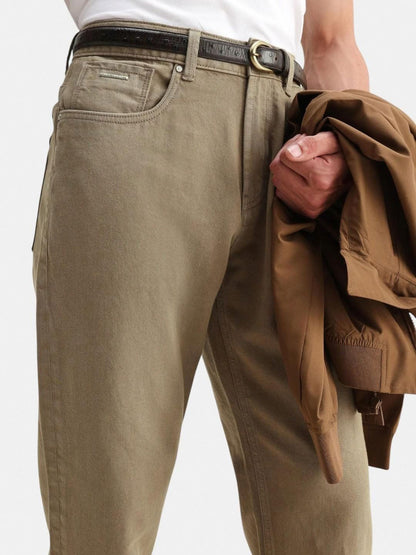 Men Smart Tapered Fit Mid-Rise Jeans